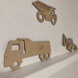 Byggemaskiner i tr  perfekt til brnevrelset