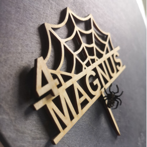 Caketopper spider med navn i tr�