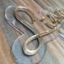 Cake Topper Navn i 3 mm klar Akryl + farvet Akryl