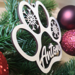 Hundepote som Julekugle med navn i tr