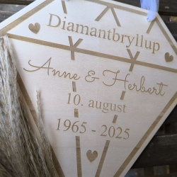 resport skilt til Diamantbryllup i tr